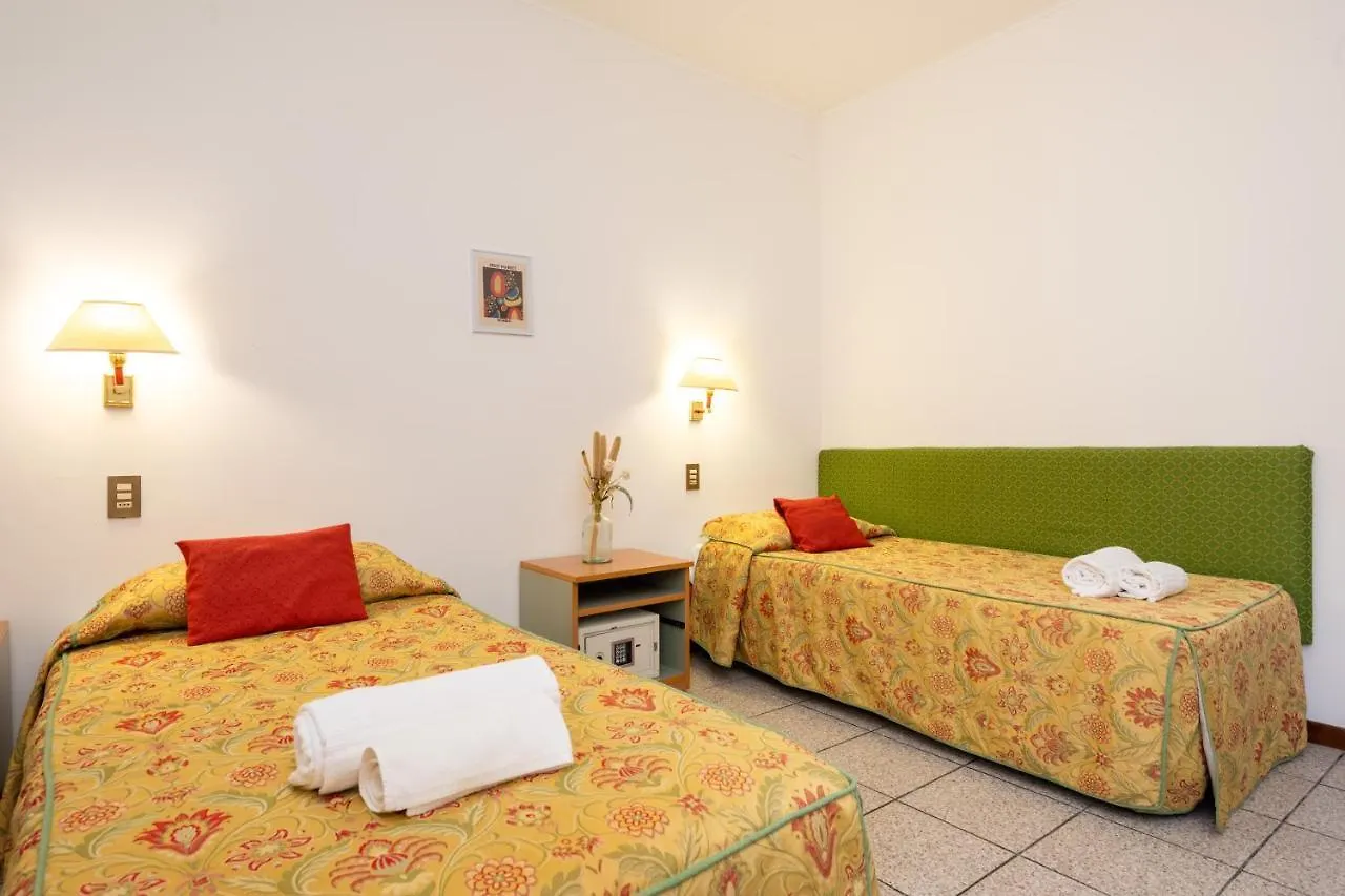 Camelia Rooms Venice Guesthouse メストレ ゲストハウス